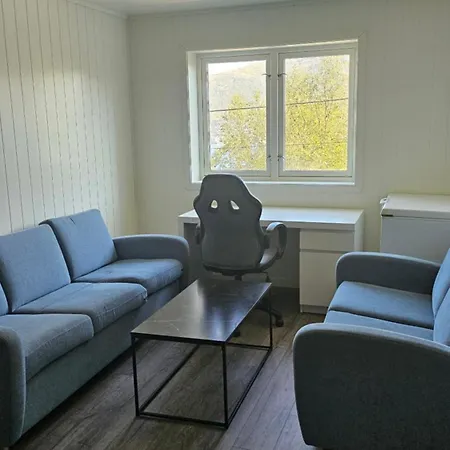 Apartment Luxury With Indoor Garage 4 Bedroom, 2 Livingroom And 2 Bathroom *